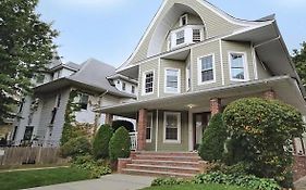 Gorgeous Victorian House!! Entire Suite In Sam'S Home