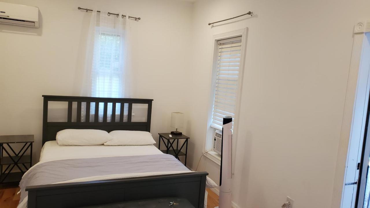 Gorgeous Victorian House!! Entire Suite In Sam'S Home New York City Exterior photo