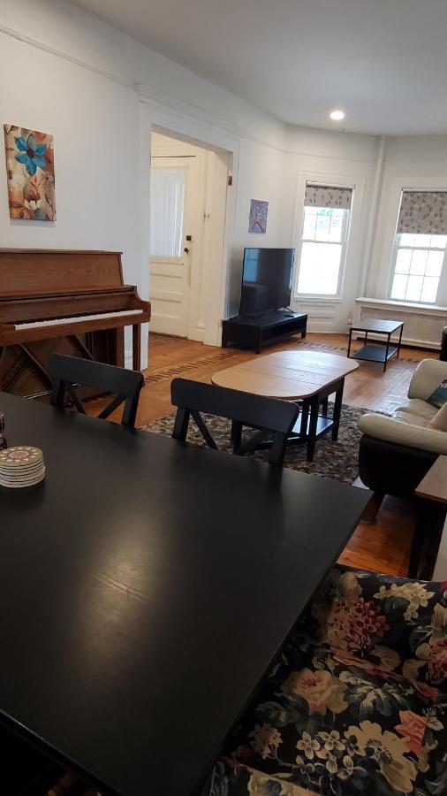 Gorgeous Victorian House!! Entire Suite In Sam'S Home New York City Exterior photo