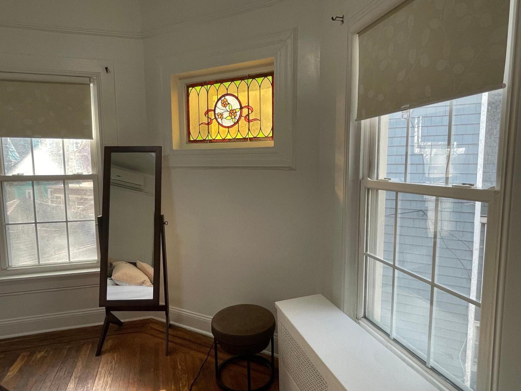 Gorgeous Victorian House!! Entire Suite In Sam'S Home New York City Exterior photo