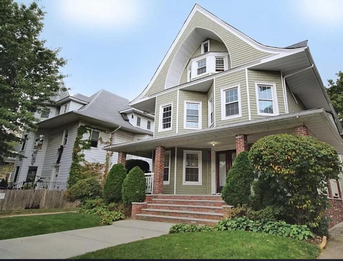 Gorgeous Victorian House!! Entire Suite In Sam'S Home New York City Exterior photo